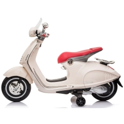 Scooter Piaggio Vespa WHITE biały pojazd akumulatorowy jeździk skuter z napędem elektrycznym Sun Baby J04.007.1.2